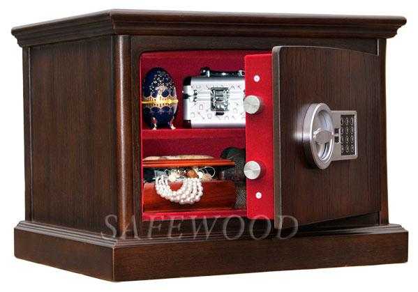 Элитный сейф в дереве для дома и квартиры Safewood 35EL Flock.